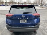 Used 2022 Nissan Rogue SV image 4