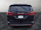 Used 2021 Chrysler Pacifica Touring-L image 6