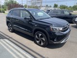 Used 2024 Volkswagen Taos SE w/ Panoramic Sunroof Package image 4