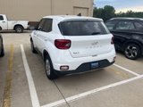 Certified 2022 Hyundai Venue SE image 3