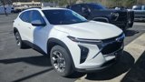 Used 2024 Chevrolet Trax LT image 3