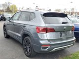 Used 2023 Volkswagen Taos SE w/ Panoramic Sunroof Package image 3