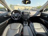 Used 2017 Jeep Cherokee Limited image 3