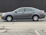 Used 2010 Toyota Camry LE image 3