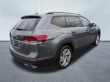 Used 2022 Volkswagen Atlas SE image 3