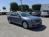 Used 2017 Volkswagen Passat 1.8T SE image 2