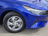 Used 2023 Hyundai Elantra SE w/ Preferred Accessory Package image 4