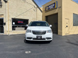 Used 2014 Chrysler Town & Country Touring image 6