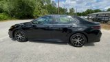 Used 2022 Toyota Camry SE image 5