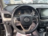 Used 2015 Jeep Cherokee Latitude w/ Comfort/Convenience Group image 5