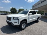 Used 2024 Nissan Frontier SV image 3