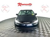 Used 2017 Chrysler Pacifica Touring w/ Tire & Wheel Group image 2