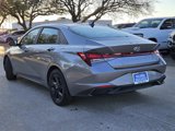 Used 2023 Hyundai Elantra SEL image 3