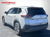 Used 2022 Nissan Rogue SV image 3