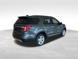 Used 2016 Ford Explorer XLT image 3