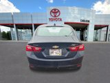 Used 2017 Chevrolet Malibu LT image 2