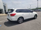 Used 2019 Nissan Pathfinder SV image 3