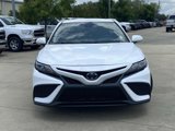 Used 2024 Toyota Camry SE image 2