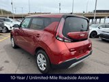 Certified 2024 Kia Soul LX image 3