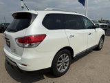 Used 2015 Nissan Pathfinder SL w/ SL Tech Package image 4