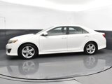 Used 2014 Toyota Camry SE image 4