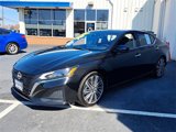 Used 2023 Nissan Altima 2.5 SL image 3