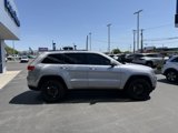 Used 2016 Jeep Grand Cherokee Laredo w/ Quick Order Package 23E image 4