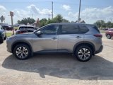 Used 2023 Nissan Rogue SV image 4