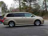 Used 2011 Toyota Sienna LE image 4
