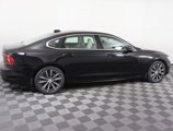 Used 2022 Volvo S90 B6 Momentum w/ Advanced Package image 2