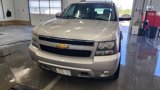 Used 2009 Chevrolet Suburban LT w/ Luxury Package image 2