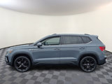 Certified 2022 Volkswagen Taos SE image 4