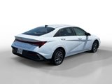Used 2024 Hyundai Elantra SEL image 5
