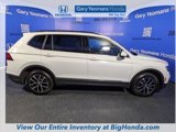 Used 2021 Volkswagen Tiguan SE image 3