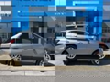 Used 2024 Chevrolet Equinox LT image 3