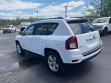 Used 2016 Jeep Compass Latitude image 4