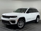 Used 2024 Jeep Grand Cherokee Laredo X image 2