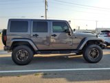 Used 2017 Jeep Wrangler Unlimited Sahara image 3