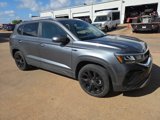Used 2022 Volkswagen Taos SE image 2
