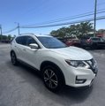 Used 2017 Nissan Rogue SL image 3