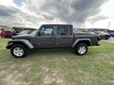 Certified 2023 Jeep Gladiator Sport image 4