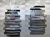 Used 2022 Jeep Cherokee Limited image 5