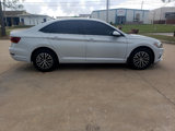 Used 2019 Volkswagen Jetta SE w/ Cold Weather Package image 2