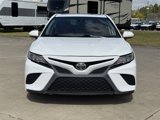 Used 2019 Toyota Camry SE image 2