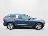Used 2022 Volvo XC60 B5 Momentum w/ Climate Package image 4