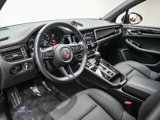 Certified 2024 Porsche Macan image 4