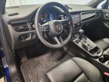 Certified 2024 Porsche Macan image 4