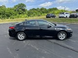 Used 2016 Kia Optima LX image 2