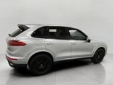 Used 2018 Porsche Cayenne Platinum Edition image 2