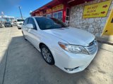 Used 2011 Toyota Avalon Limited image 3